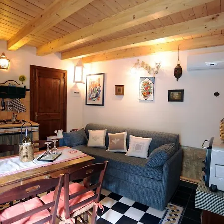 Дом отдыха Libeccio Maison Шикли